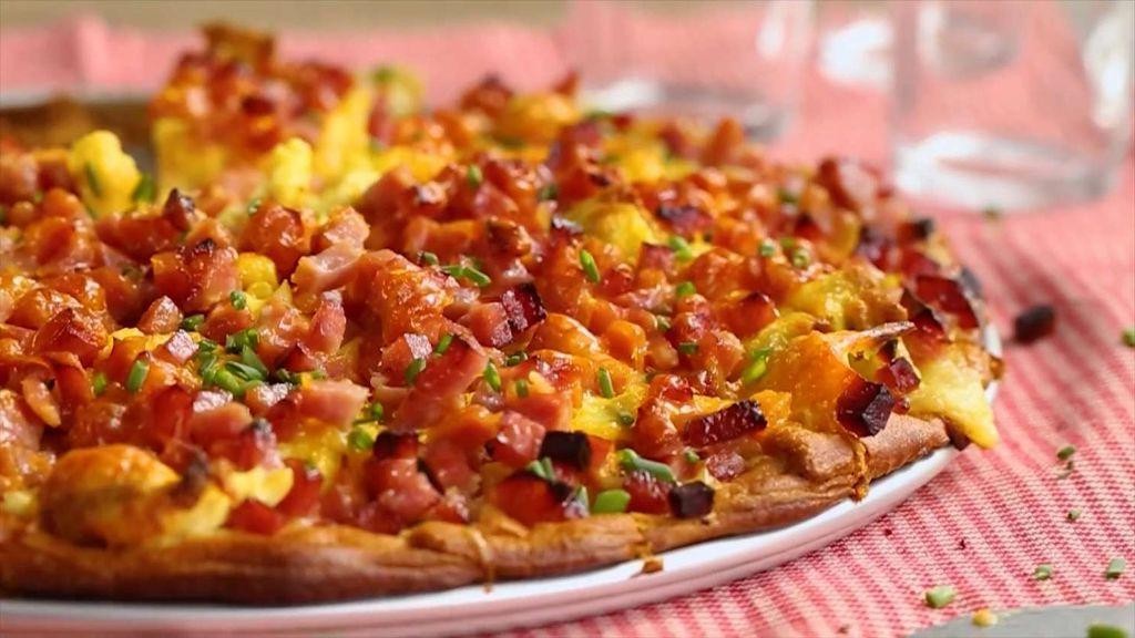 Breakfast Pizza with Hollandaise Drizzle