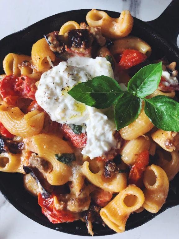 Burrata Pasta with Eggplant and Tomato Sauce