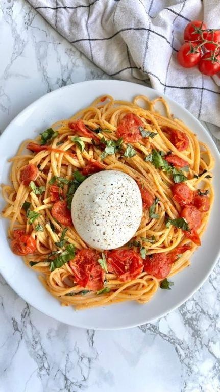 Burrata Pasta with Roasted Garlic and Olive Oil