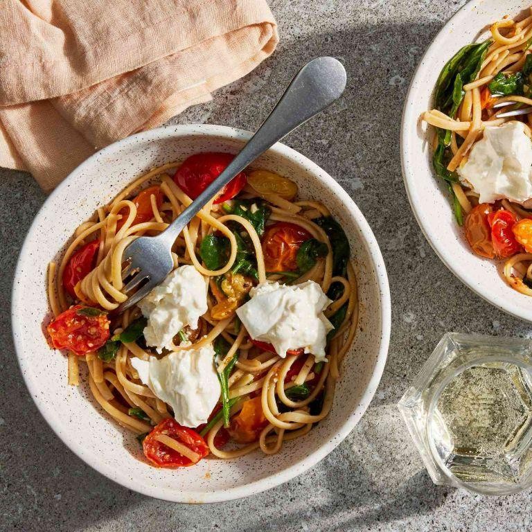 Burrata and Cherry Tomato Pasta