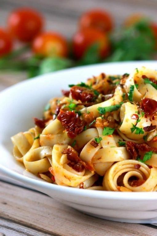 Butter Pasta with Sun-Dried Tomatoes