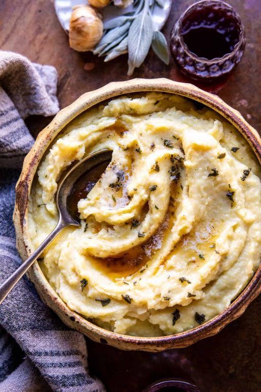 Buttery Mashed Potatoes with Roasted Garlic