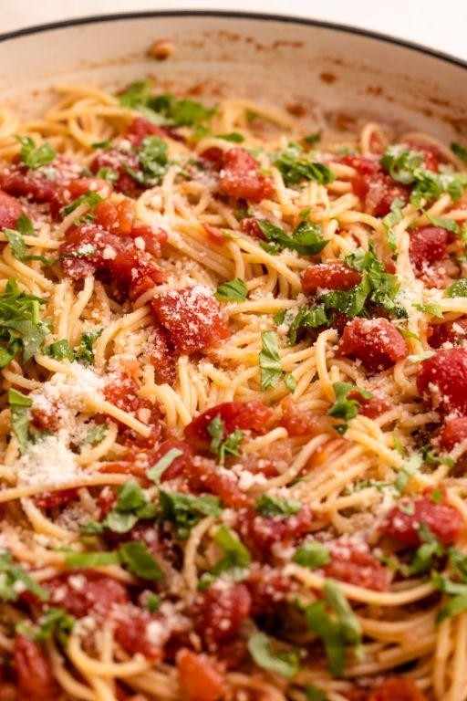 Canned Tomato and Basil Pasta