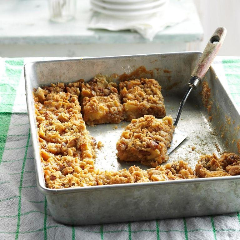 Caramel Apple Oatmeal Bars
