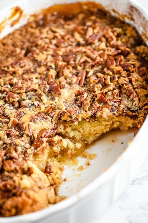 Caramel Pecan Dump Cake