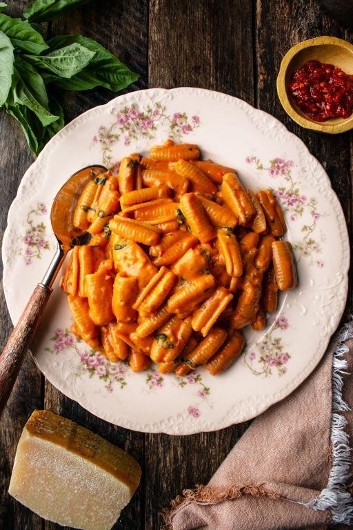 Cavatelli with Fresh Tomato Basil Sauce