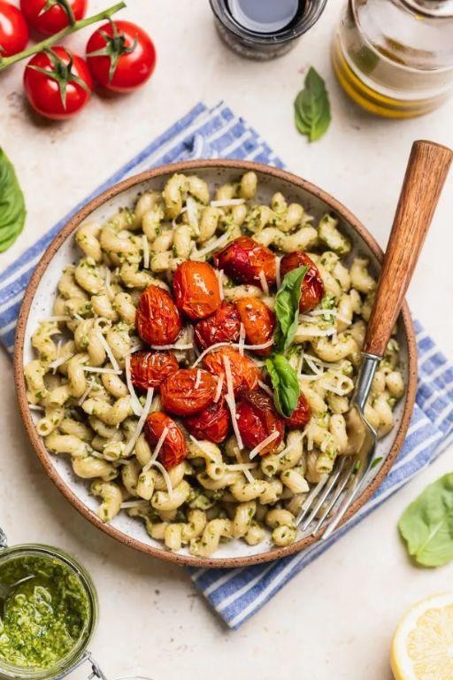 Cavatelli with Pesto and Cherry Tomatoes