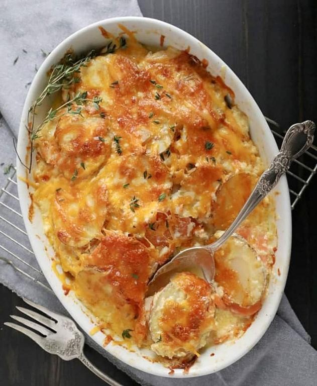 Cheesy Potato Gratin with Thyme