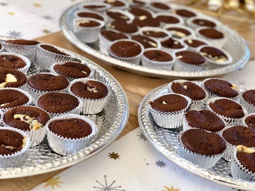 Chocolate Box Cupcakes with Cream Cheese Filling