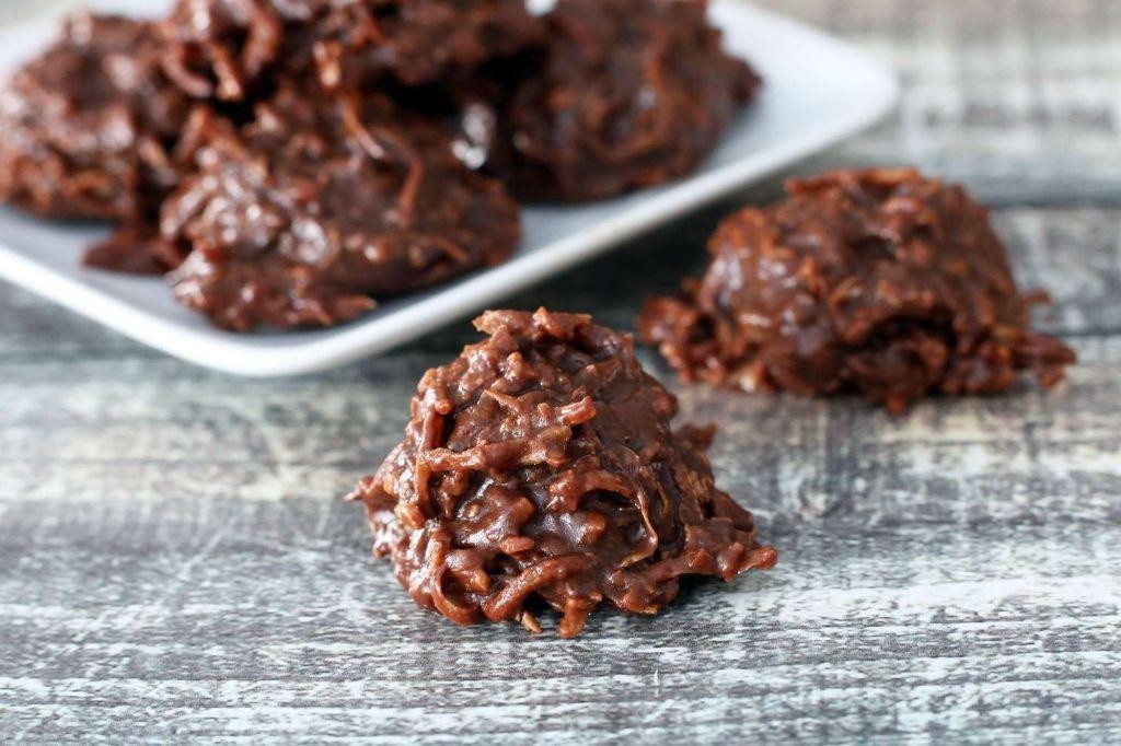 Chocolate Coconut Macaroons