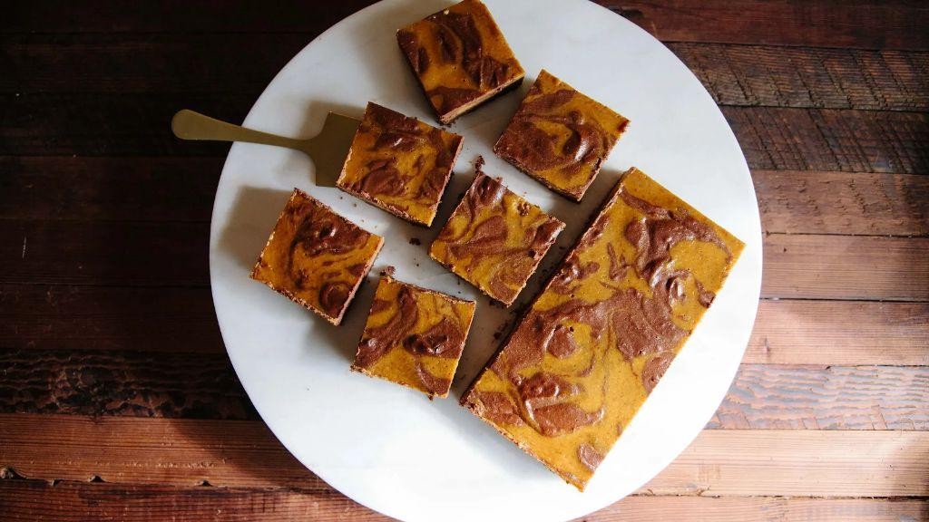 Chocolate Swirl Pumpkin Pie Squares