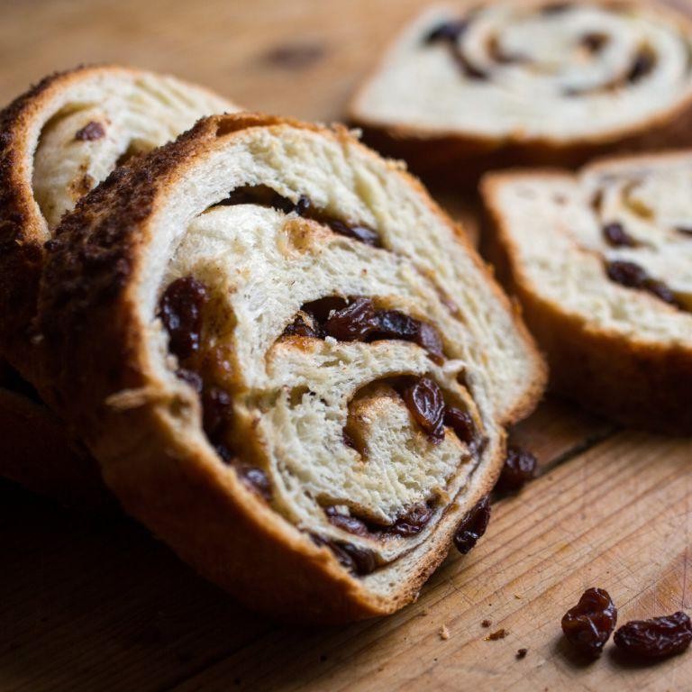 Cinnamon Raisin Swirl Bread