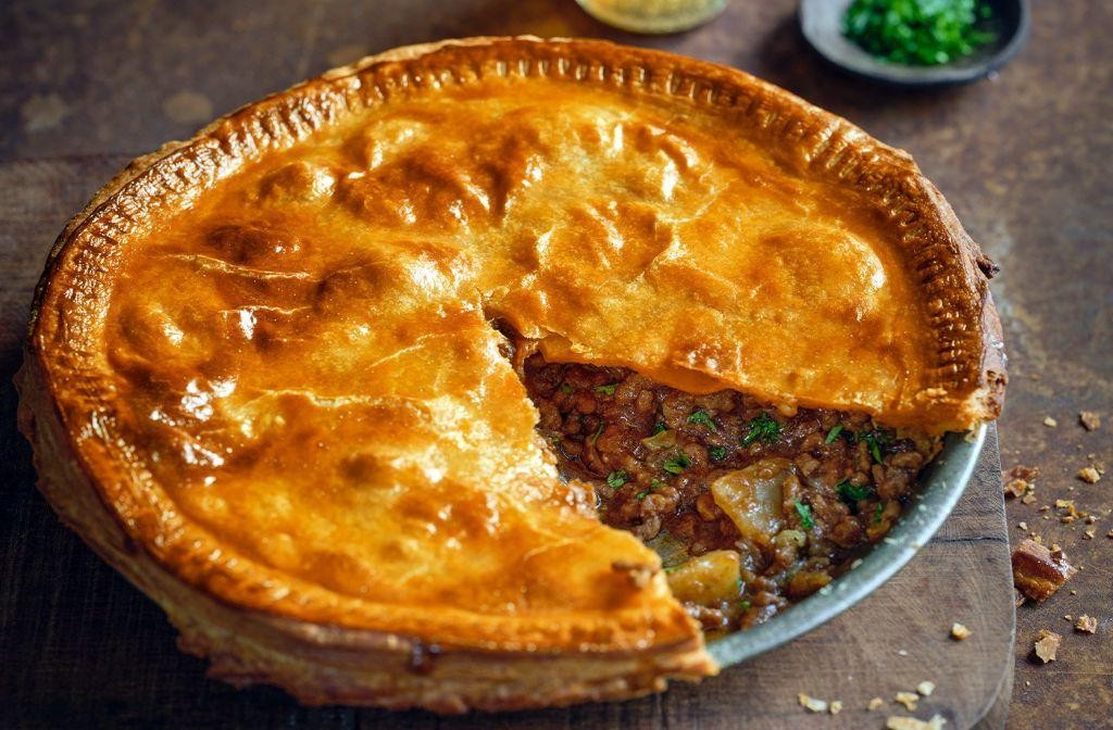 Classic Beef and Onion Meat Pie