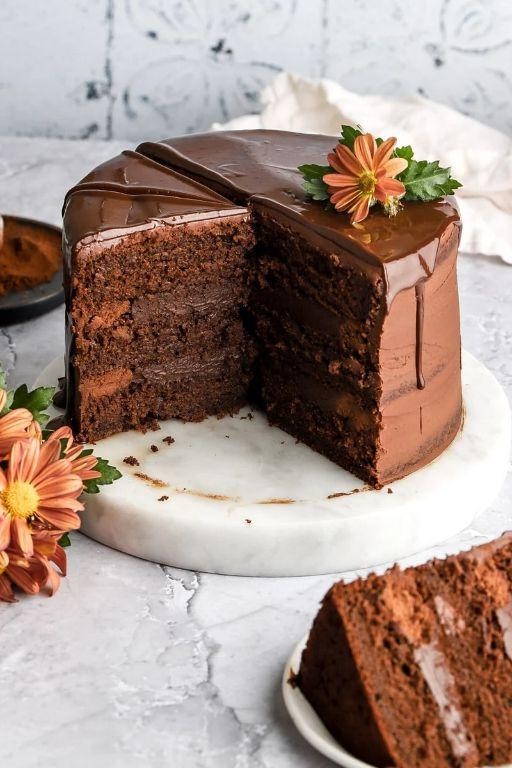 Classic Chocolate Mud Cake with Ganache
