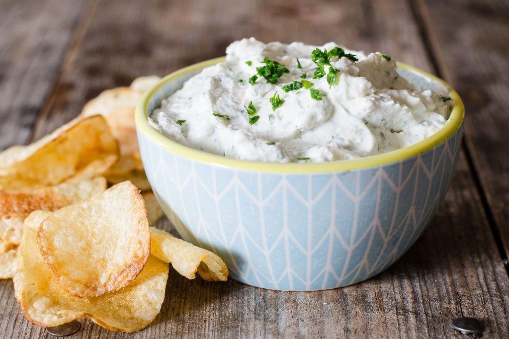 Classic French Onion Dip with Sour Cream