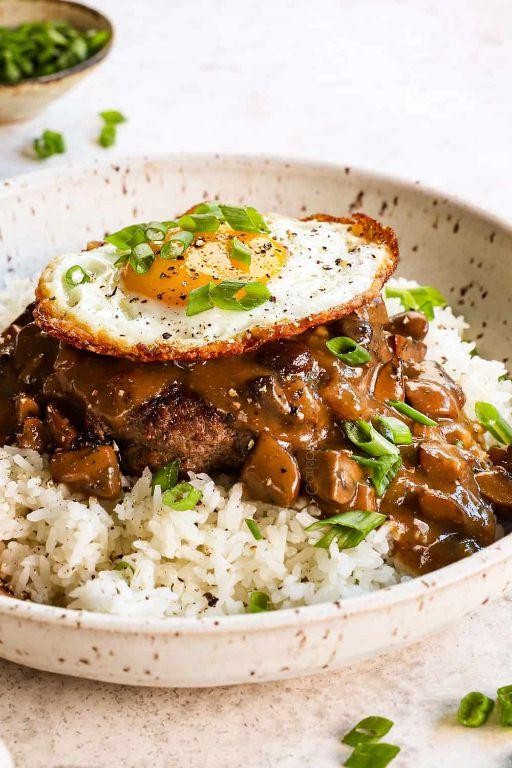 Classic Hawaiian Loco Moco with Gravy