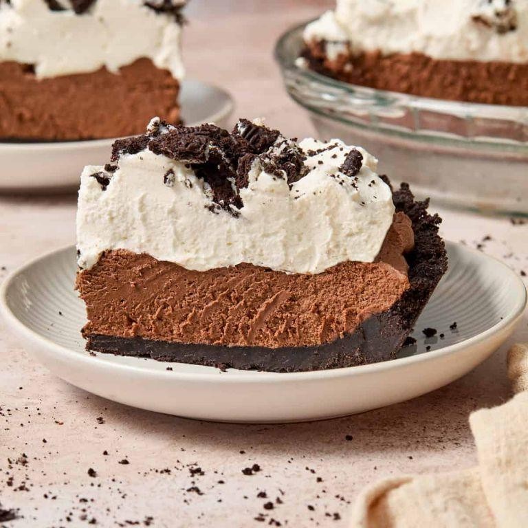 Classic No Bake Chocolate Pie