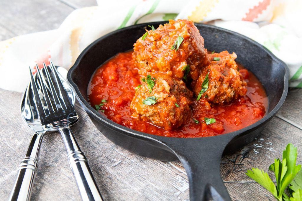 Classic Porcupine Meatballs with Tomato Sauce