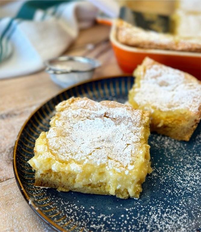 Classic St. Louis Gooey Butter Cake