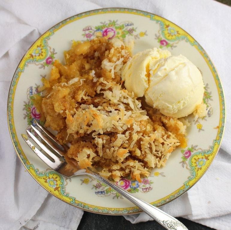 Coconut Pineapple Dump Cake