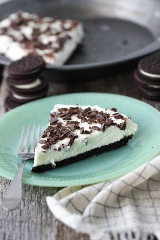 Cookies and Cream Icebox Pie