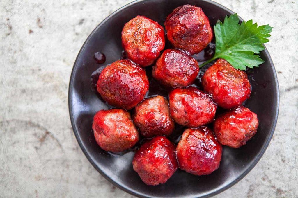 Cranberry Glazed Meatballs in Sweet Sauce