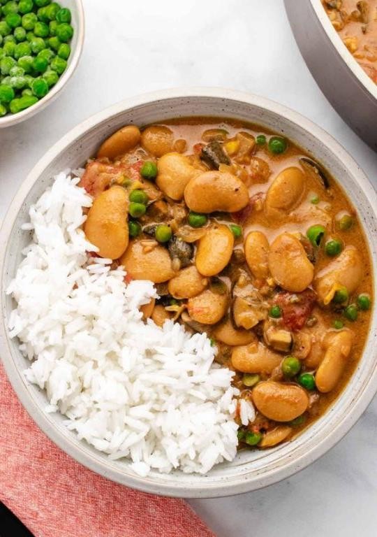 Creamy Coconut Curry Baby Lima Beans