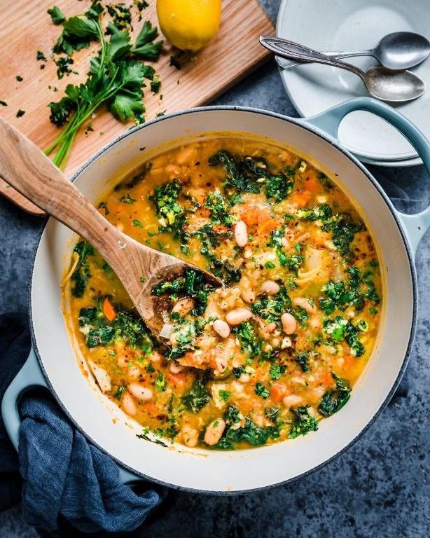 Creamy White Bean and Kale Soup