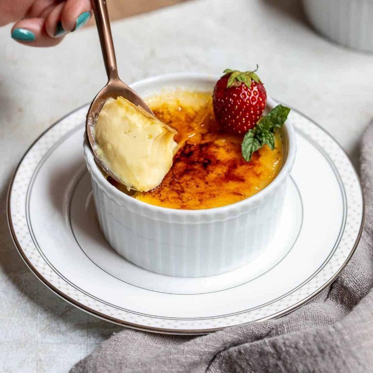 Crème Brûlée with Vanilla Bean