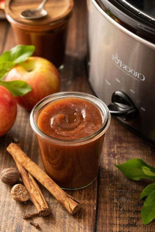 Crock Pot Cinnamon Apple Butter