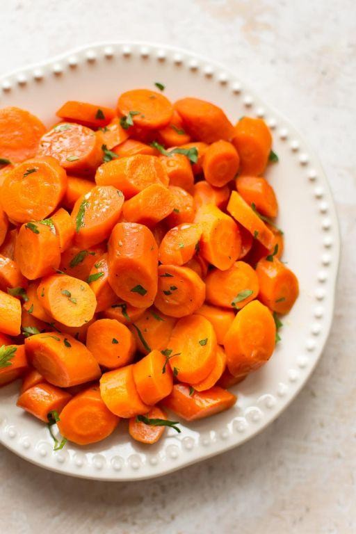 Crock Pot Honey Garlic Glazed Carrots