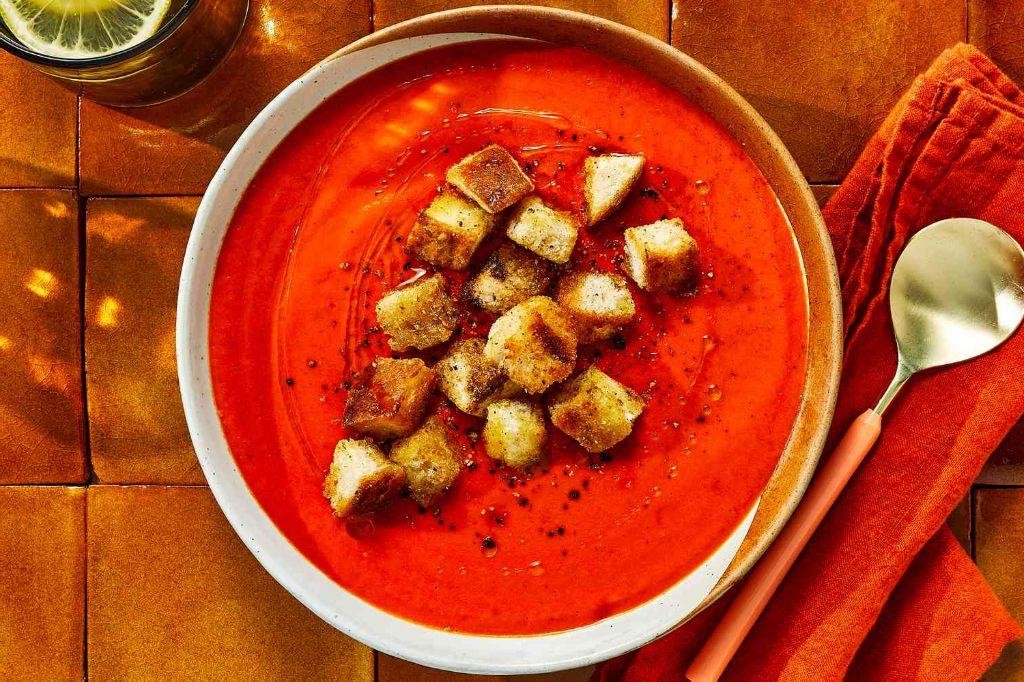 Crouton-Topped Creamy Tomato Soup