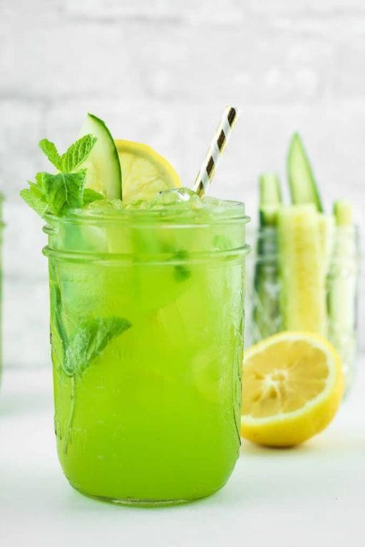 Cucumber Lime Vodka Lemonade