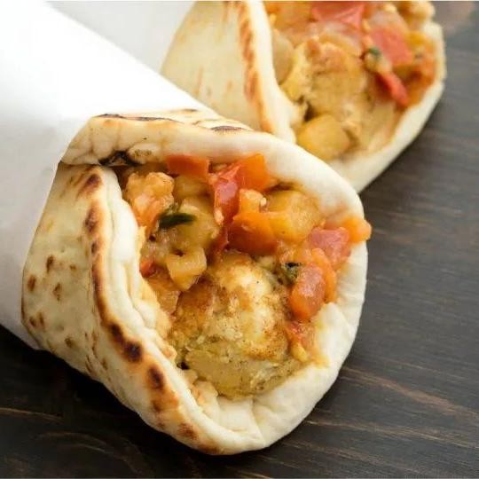 Curry Chicken Pita with Mango Chutney