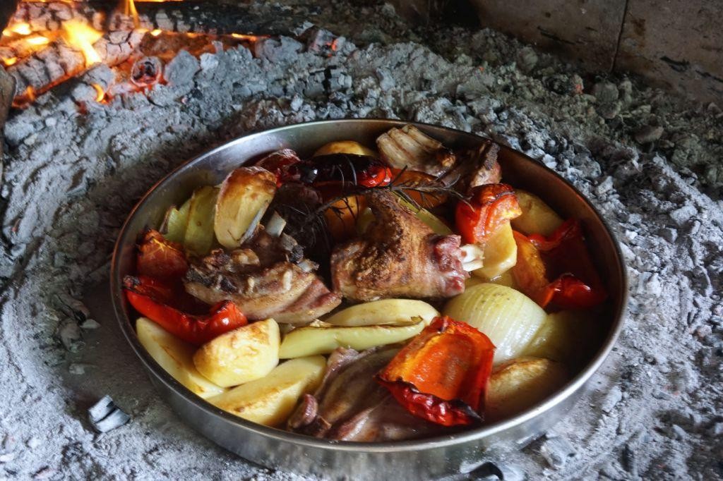 Dalmatian Peka with Lamb and Vegetables