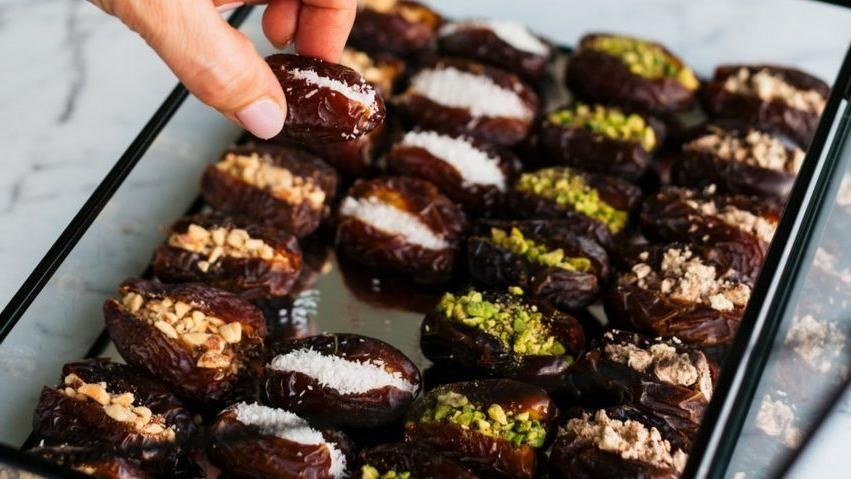 Dates and Nuts Stuffed Kadubu