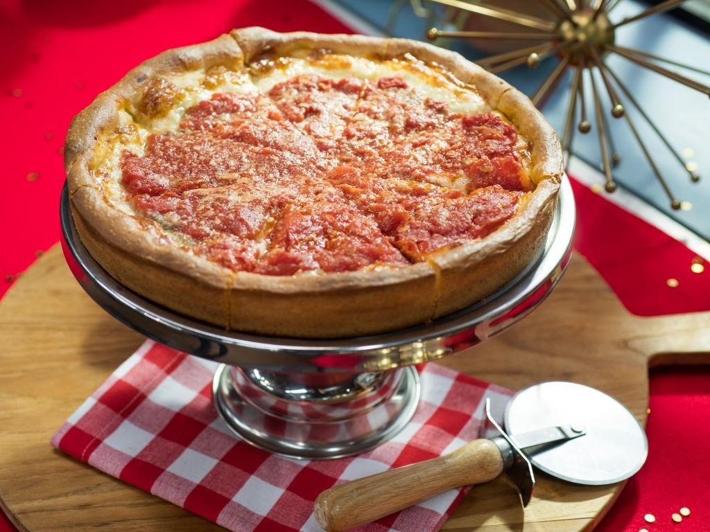 Deep Dish Chicago-Style Pizza