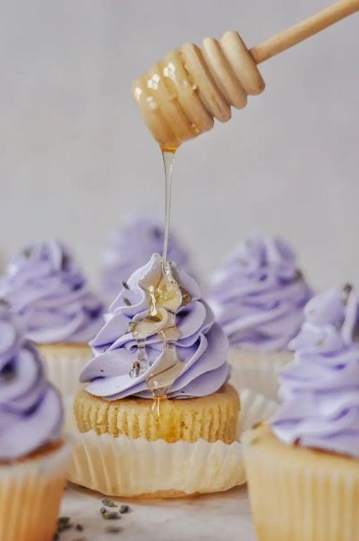 Dreamy Lavender Honey Icing
