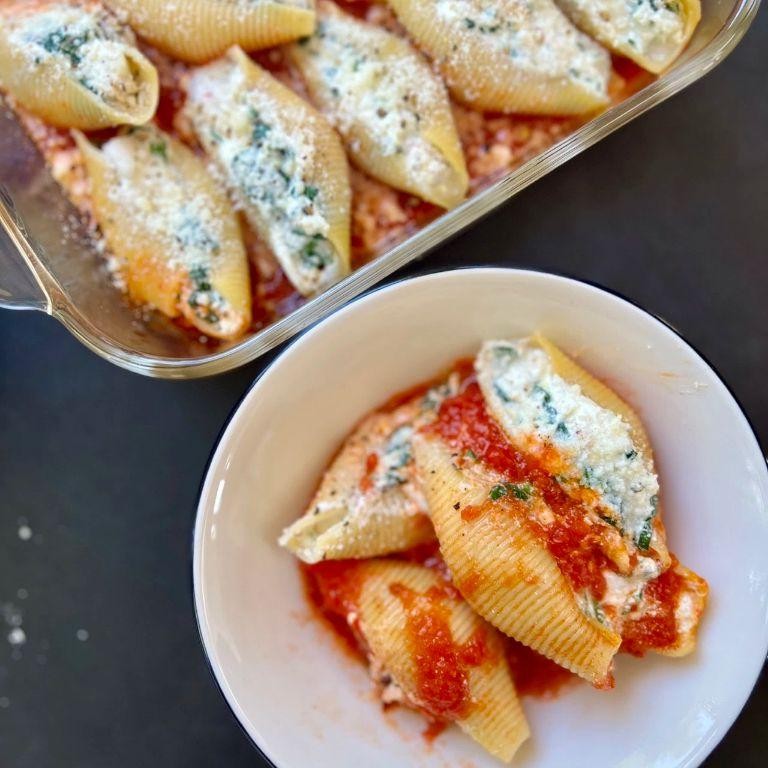 Dungeness Crab and Spinach Stuffed Shells