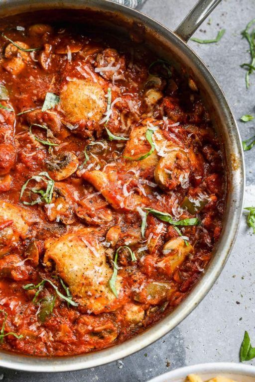 Dutch Oven Chicken Cacciatore