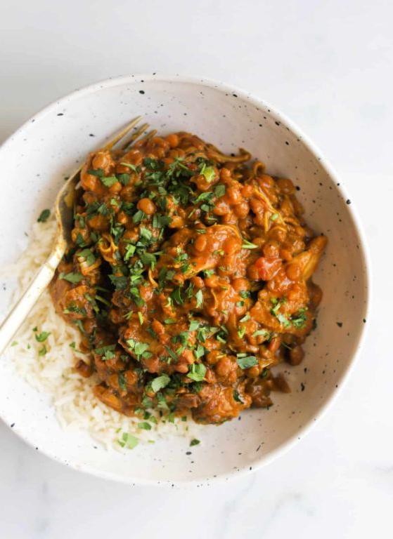 Dutch Oven Chicken and Lentil Curry