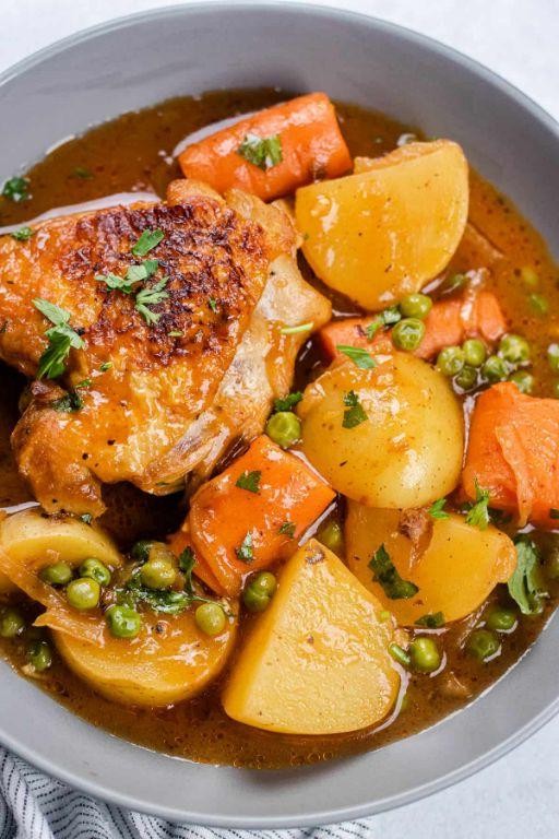 Dutch Oven Chicken and Vegetable Stew