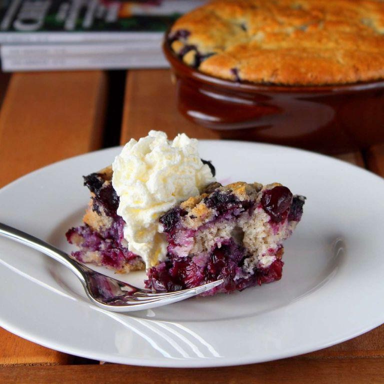 Easy Blueberry Cobbler