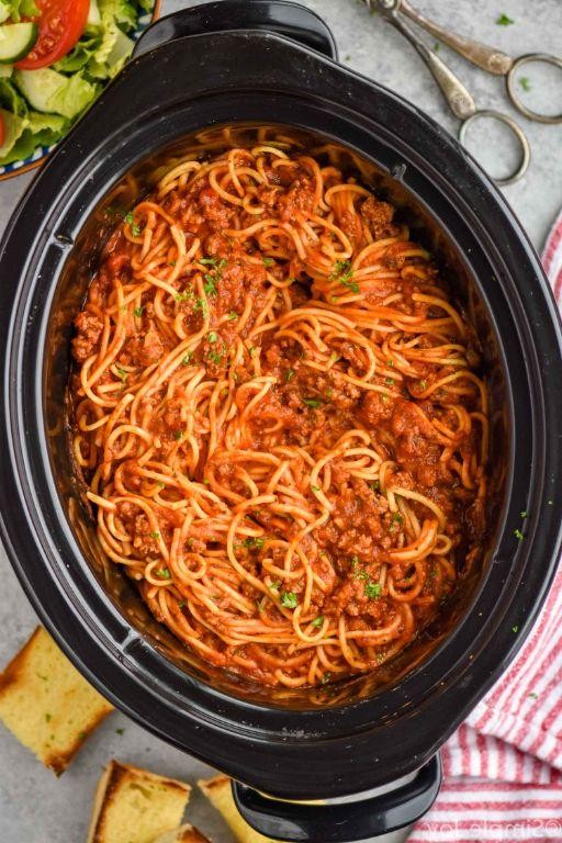 Easy Crock Pot Spaghetti and Meat Sauce