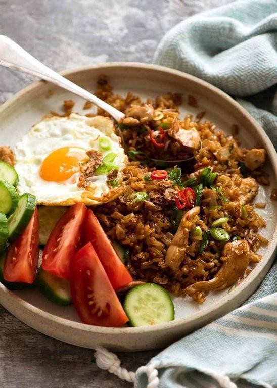 Easy Indonesian Nasi Goreng (Fried Rice)