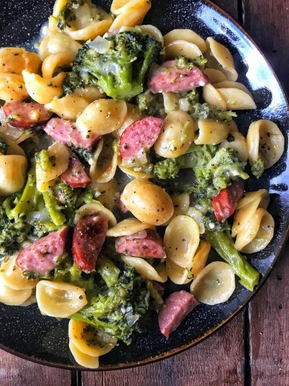 Eckrich Sausage and Broccoli Alfredo