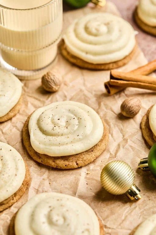 Eggnog Butter Cookies with Nutmeg