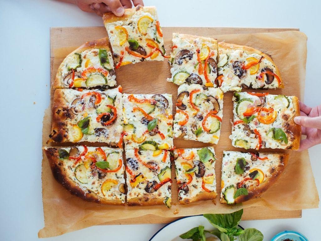 Farmers Market Veggie Pizza