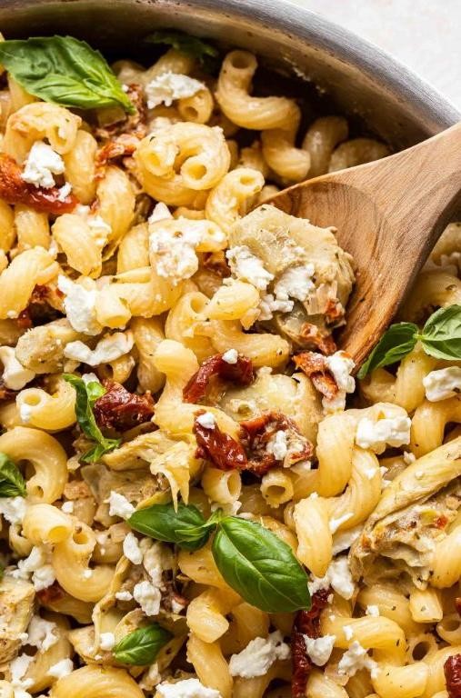 Feta and Sun-Dried Tomato Pasta
