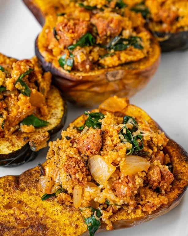 Fonio-Stuffed Zucchini Boats